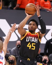  乔治35分对攻米切尔，快船力克爵士  