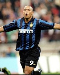  拉齐奥争议红牌引发赛后主帅激烈抗议  