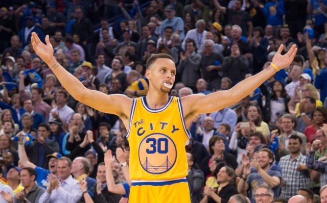  阿德巴约22+15热火轻取奇才  